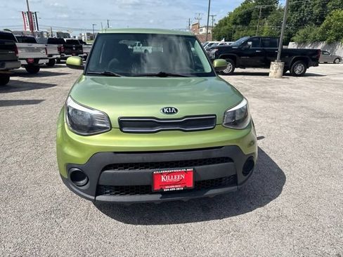 Used 2017 Kia Soul FWD image 3