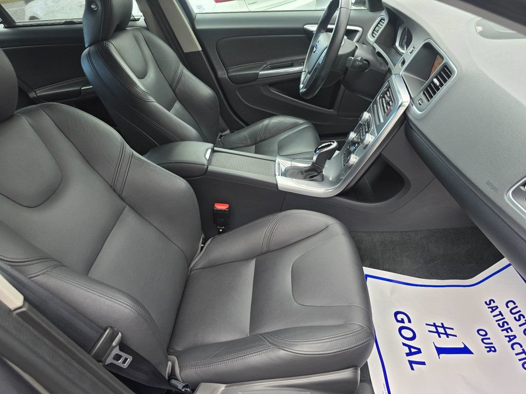 Used 2018 Volvo S60 T5 Inscription Platinum w/ Climate Package FWD image 18