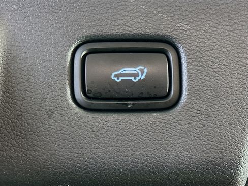 Used 2025 Hyundai Palisade SEL image 31