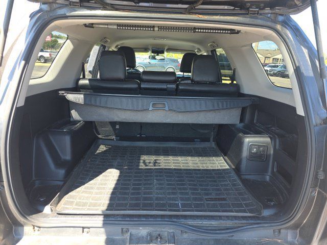 Used 2017 Toyota 4Runner TRD Off-Road AWD/4WD image 11