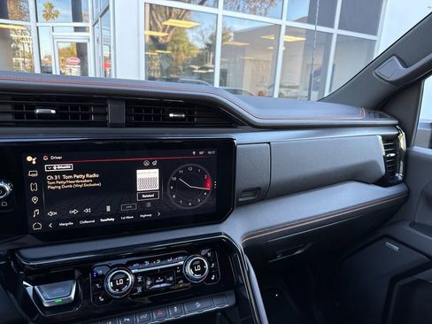 Used 2026 GMC Sierra 3500 AT4 w/ AT4 Premium Plus Package image 72