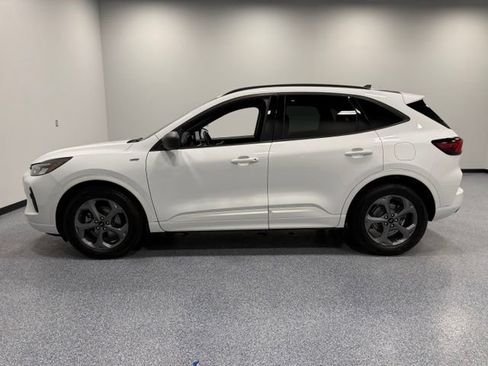 Certified 2023 Ford Escape ST-Line w/ Tech Pack #1 FWD image 8