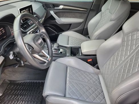 Used 2019 Audi SQ5 Premium Plus w/ Premium Plus Package AWD/4WD image 12