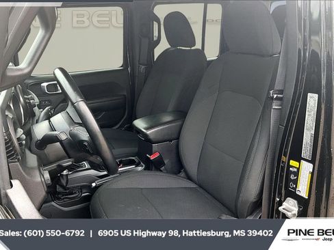 Used 2021 Jeep Gladiator Willys image 18