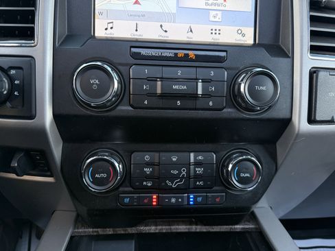 Used 2019 Ford F350 Lariat w/ Lariat Ultimate Package image 25