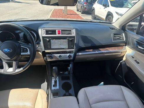 Used 2017 Subaru Outback 2.5i Limited image 23