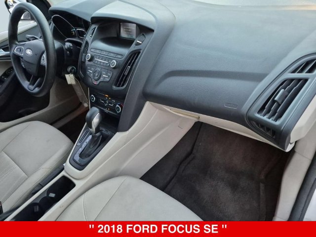 Used 2018 Ford Focus SE FWD image 35