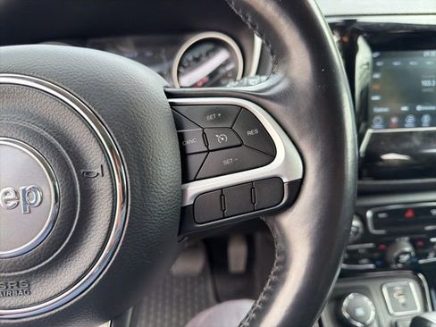 Used 2020 Jeep Compass Latitude image 25