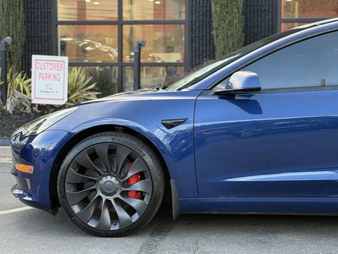 Used 2022 Tesla Model 3 Performance image 10