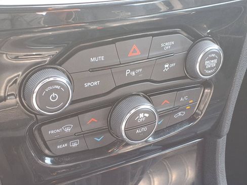 Used 2023 Chrysler 300 S RWD image 16