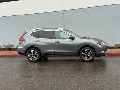Used 2018 Nissan Rogue SL image 6