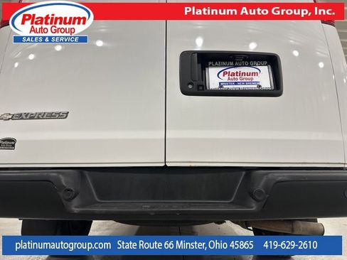 Used 2018 Chevrolet Express 3500 Work Van w/ Driver Convenience Package image 32