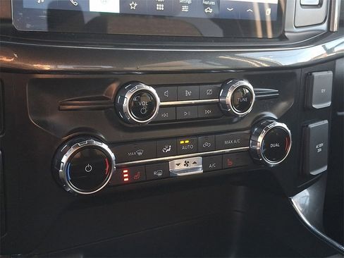 Used 2022 Ford F150 XLT w/ Equipment Group 302A High image 17