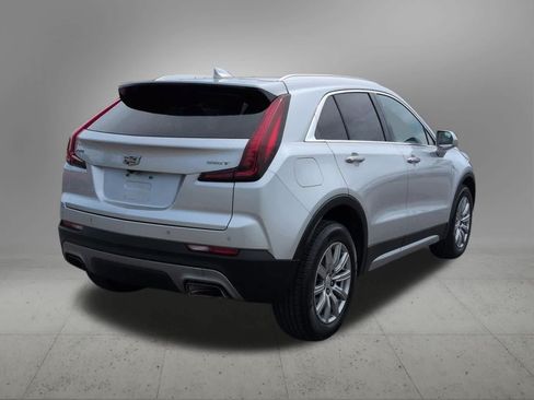 Used 2020 Cadillac XT4 Premium Luxury w/ Cold Weather Package FWD image 6