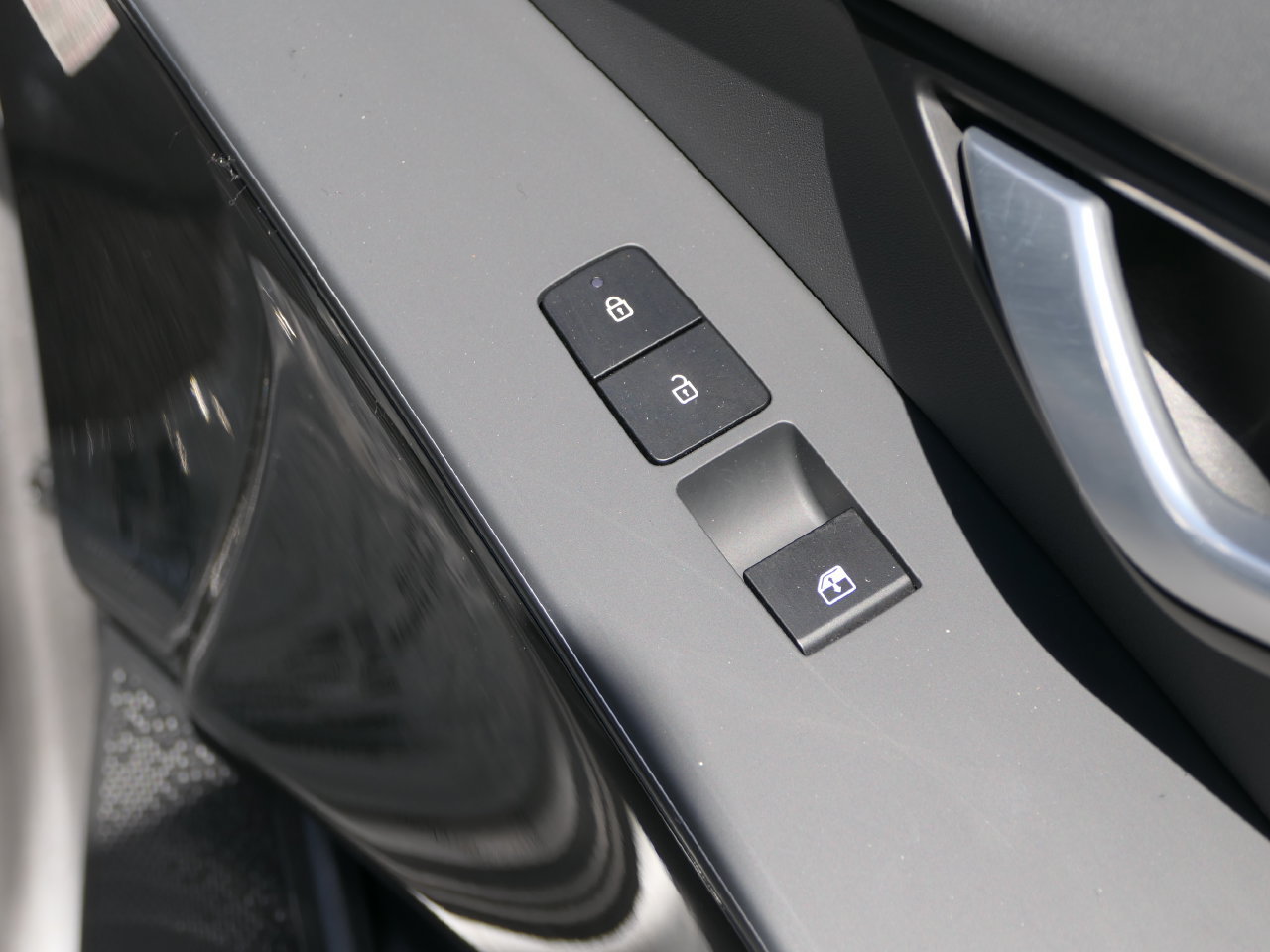 Certified 2024 Kia Niro SX Touring FWD image 27