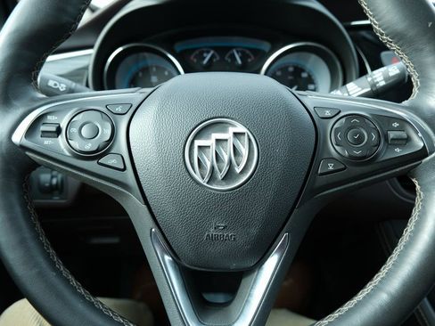 Used 2017 Buick Envision Essence FWD image 16