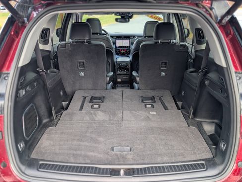 Used 2021 Jeep Grand Cherokee L Limited image 47