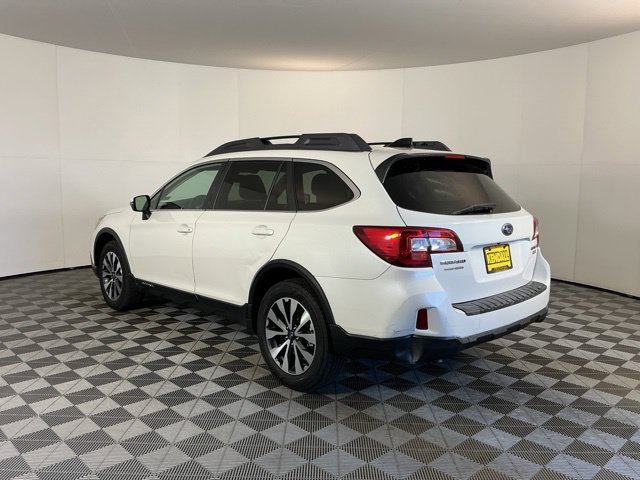 Used 2016 Subaru Outback 2.5i Limited AWD/4WD image 7