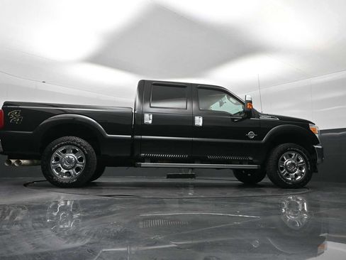 Used 2012 Ford F250 Lariat w/ Chrome Pkg image 30