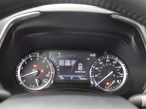 Used 2022 Toyota Highlander Platinum AWD/4WD image 37
