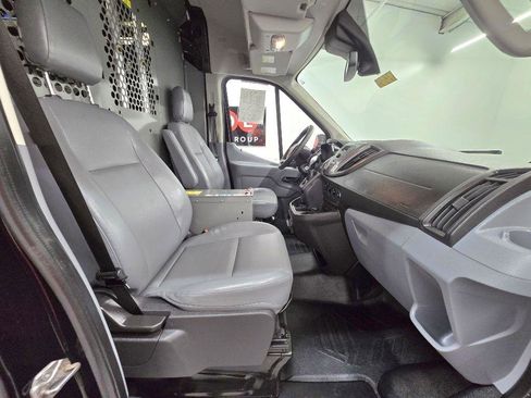 Used 2017 Ford Transit 250 148 Medium Roof RWD image 19