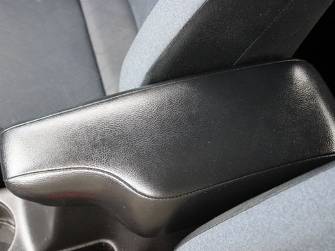 Used 2023 Nissan Versa SV w/ Trunk Package FWD image 39
