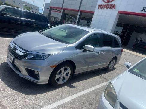 Used 2019 Honda Odyssey EX-L image 3