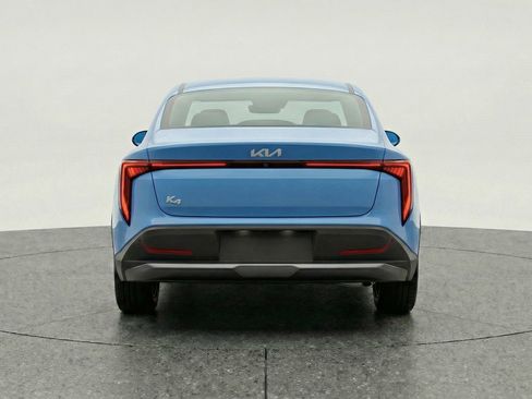 Used 2025 Kia K4 LXS image 7