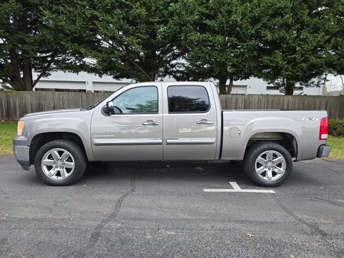 Used 2013 GMC Sierra 1500 SLE image 3