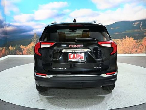 Used 2024 GMC Terrain SLT image 7