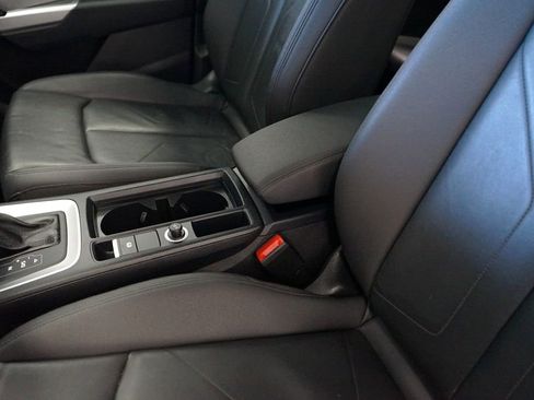 Used 2020 Audi Q3 2.0T Premium AWD/4WD image 28