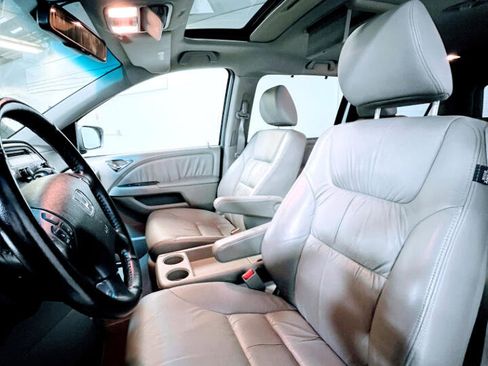 Used 2010 Honda Odyssey EX-L image 4