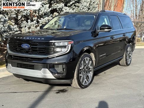 Used 2025 Ford Expedition Max Platinum w/ Platinum Ultimate Package image 3