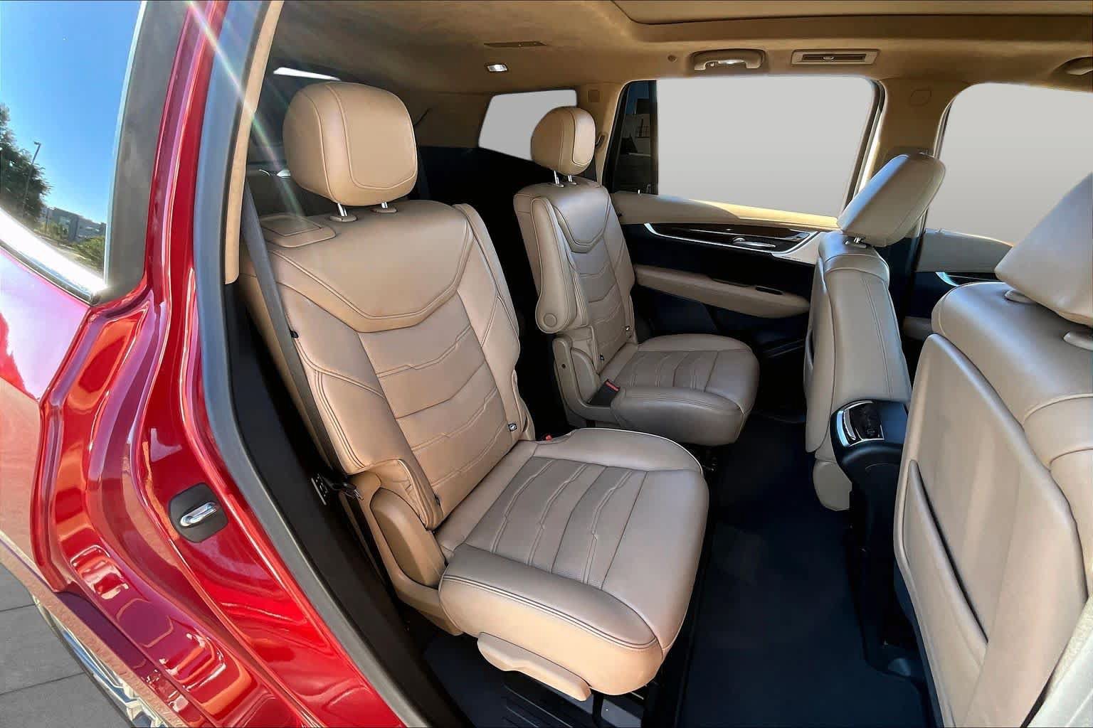 Used 2022 Cadillac XT6 Sport w/ Platinum Package AWD/4WD image 19