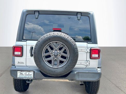 Used 2024 Jeep Wrangler Unlimited Sport AWD/4WD image 5