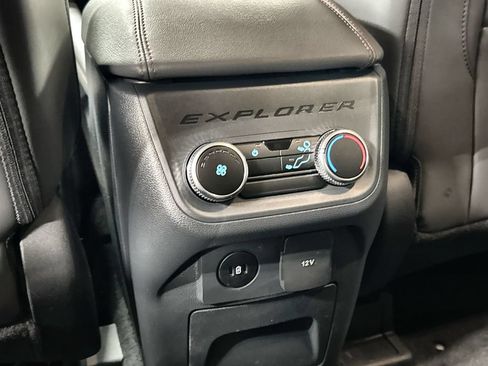 New 2026 Ford Explorer Active w/ Active Comfort Package RWD image 28