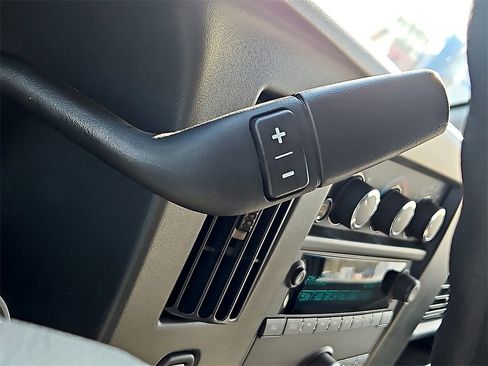 New 2025 Chevrolet Express 2500 Work Van w/ Driver Convenience Package image 10