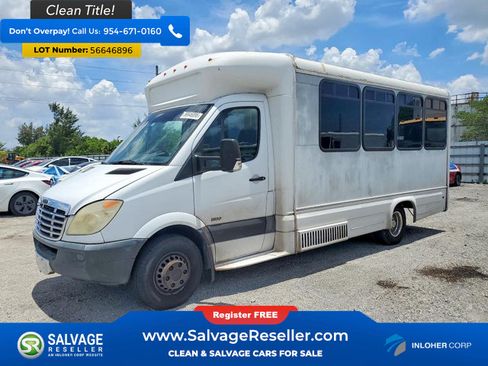 Used 2013 Freightliner Sprinter 3500 RWD image 1