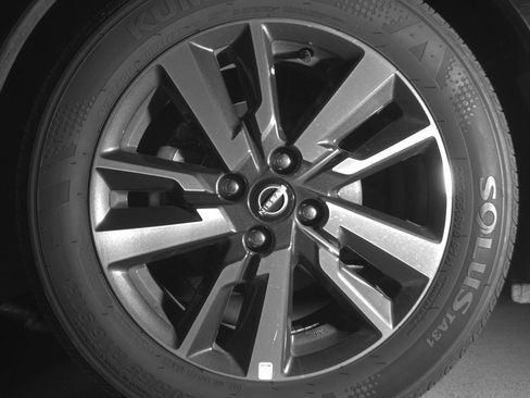 Used 2025 Nissan Versa SV image 12