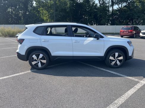 New 2025 Volkswagen Taos S image 4