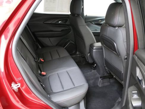 Used 2023 Chevrolet TrailBlazer RS AWD/4WD image 30