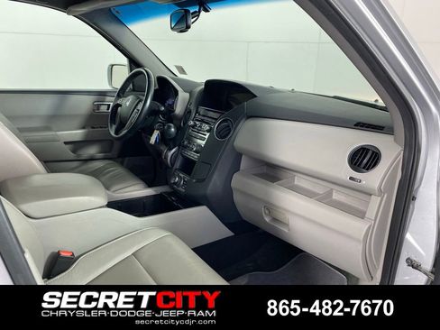 Used 2014 Honda Pilot Touring image 30