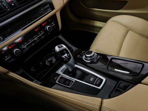 Used 2013 BMW 535i Sedan RWD image 27