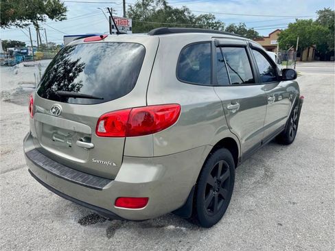Used 2009 Hyundai Santa Fe GLS FWD image 5