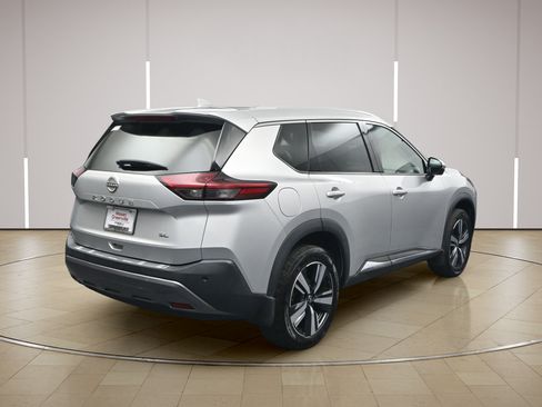 Used 2022 Nissan Rogue SL FWD image 7
