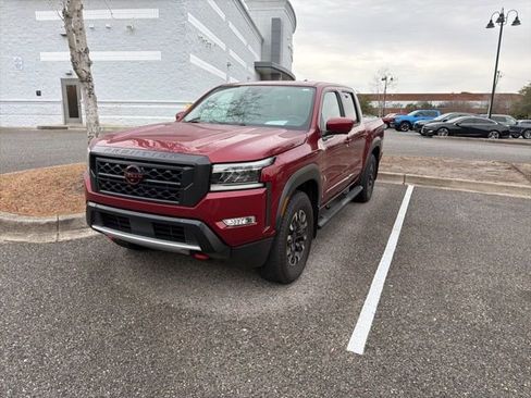 Used 2022 Nissan Frontier Pro-X image 7