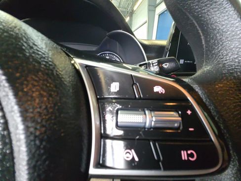 Used 2024 Kia Forte LXS FWD image 19