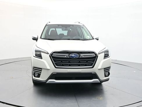 Used 2023 Subaru Forester Touring AWD/4WD image 2
