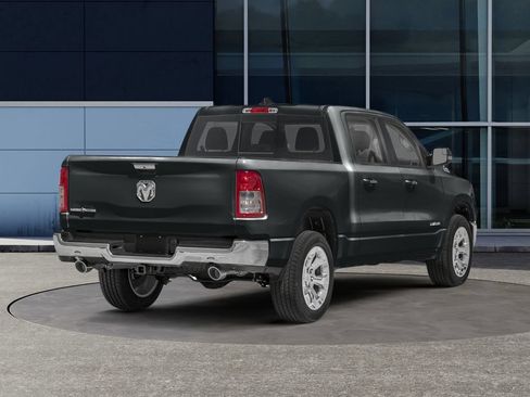 Used 2021 RAM 1500 Big Horn AWD/4WD image 2
