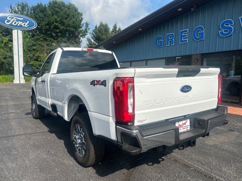 New 2025 Ford F350 XLT image 8